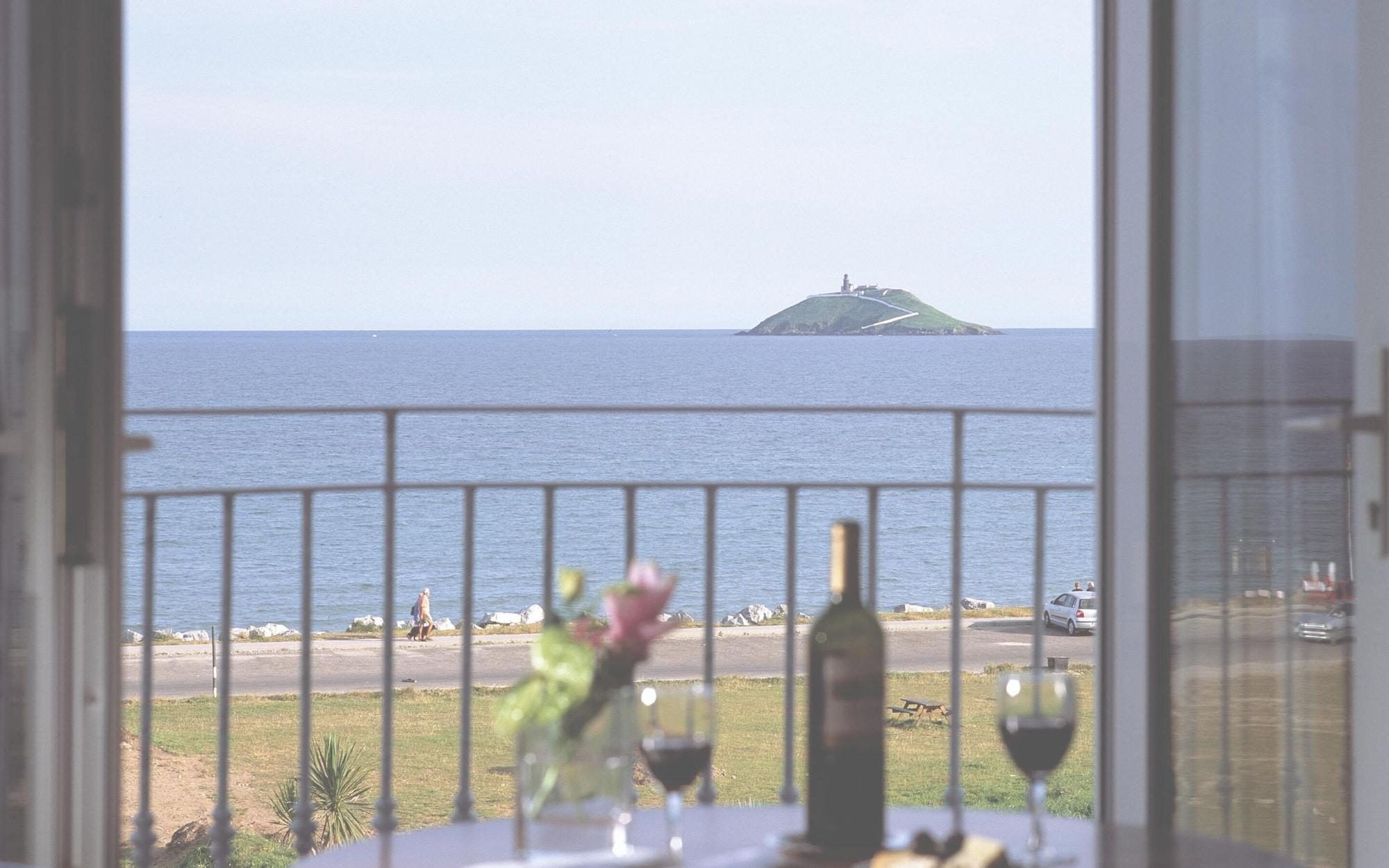 Garryvoe Hotel แบลลีคัตตอน ภายนอก รูปภาพ