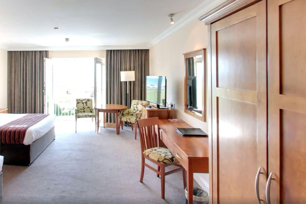 Garryvoe Hotel แบลลีคัตตอน ภายนอก รูปภาพ