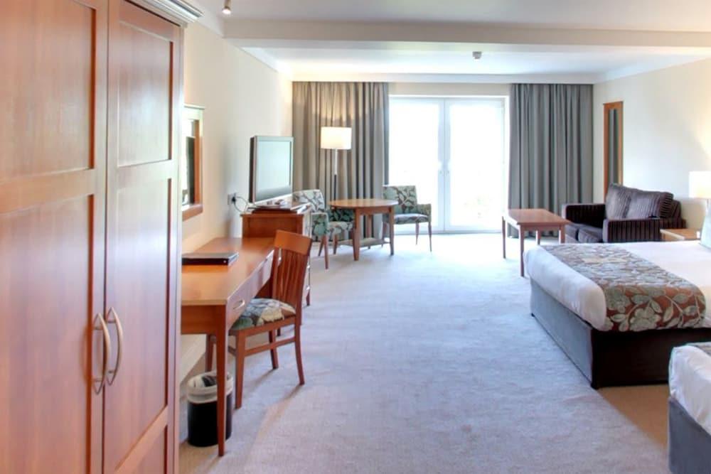 Garryvoe Hotel แบลลีคัตตอน ภายนอก รูปภาพ