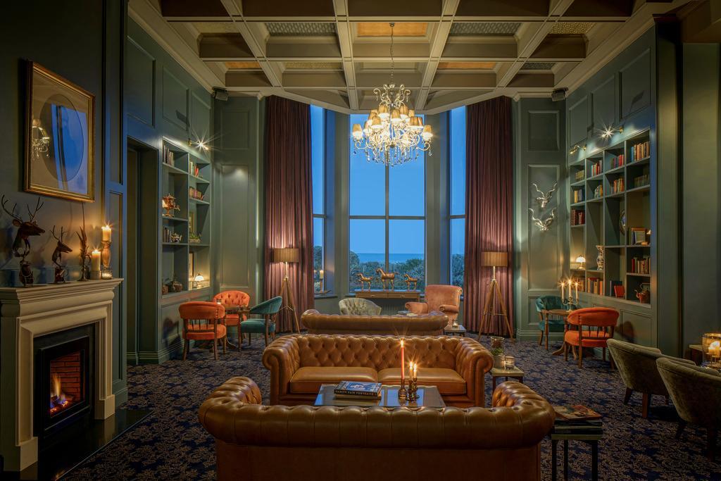 Garryvoe Hotel แบลลีคัตตอน ภายนอก รูปภาพ