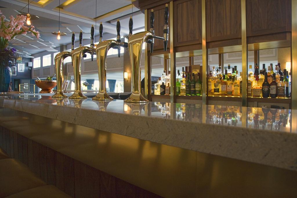 Garryvoe Hotel แบลลีคัตตอน ภายนอก รูปภาพ