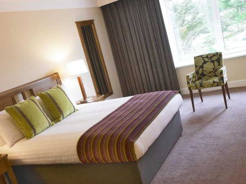 Garryvoe Hotel แบลลีคัตตอน ภายนอก รูปภาพ