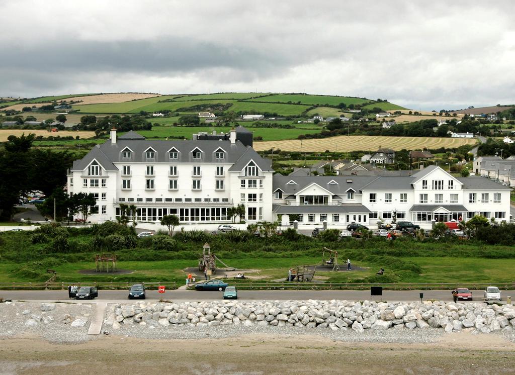 Garryvoe Hotel แบลลีคัตตอน ภายนอก รูปภาพ