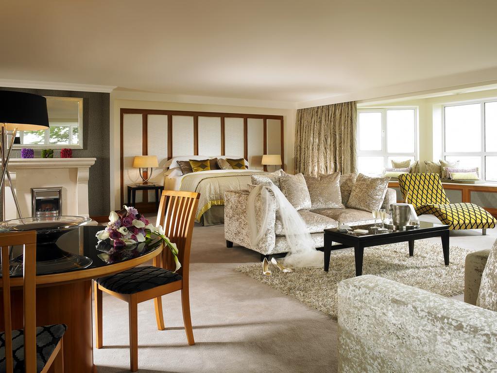 Garryvoe Hotel แบลลีคัตตอน ภายนอก รูปภาพ