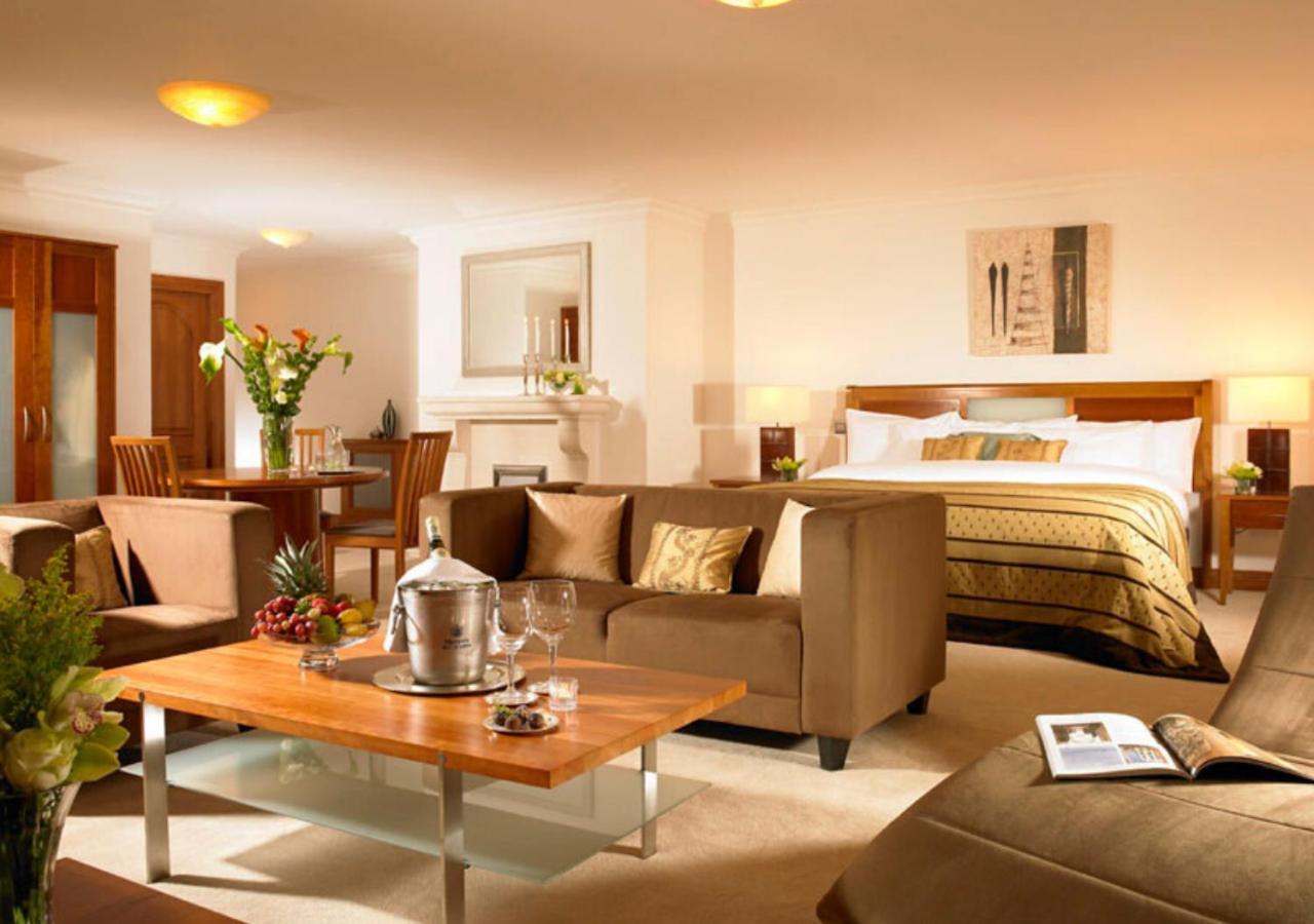 Garryvoe Hotel แบลลีคัตตอน ภายนอก รูปภาพ